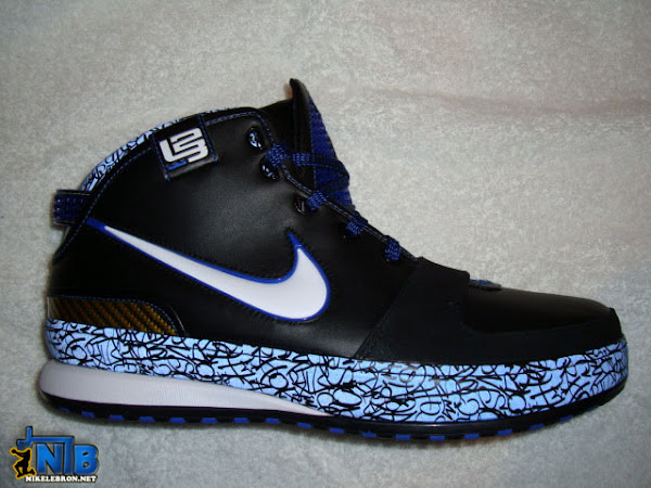 Detailed Look at the Black and Royal Blue Nike LeBron VI with 3M