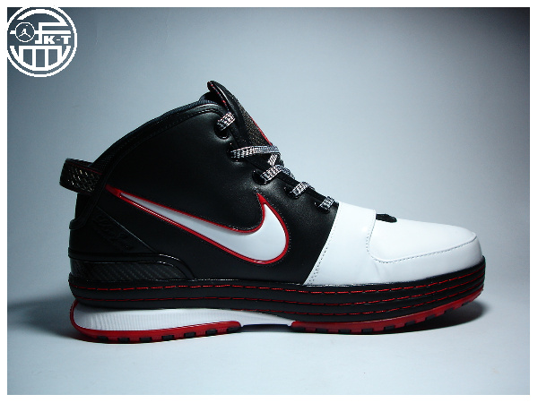 A Fresh Look at the Initial Nike Zoom LeBron Six Colorway