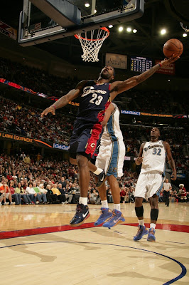 timeline 081225 nba lebron6 chalk 2008 09 Timeline