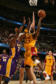 lebron james nba 090208 cle vs lal 05 Cavaliers Lose At Home! LeBron Breaks Out the Fairfax VI.