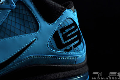 Nike Air Max LeBron VII NBA All Star Game Exclusive Showcase lebron7 all star 26 web Nike Air Max LeBron VII NBA All Star Game Exclusive Showcase