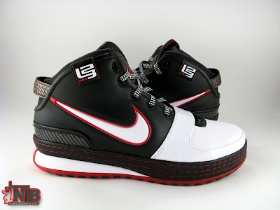 nike zoom lebron 6 gr black white red 16 12  A Common Colorway For An Extraordinary Sneaker