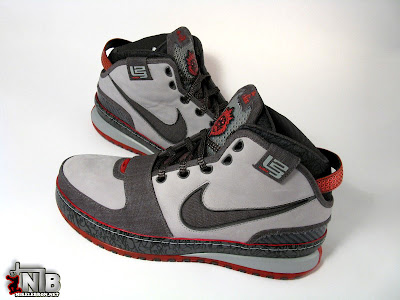 Close to Perfection? Los Angeles Nike Zoom LeBron VI Showcase. nike zoom lebron 6 pe city pack los angeles 12 31 Close to Perfection? Los Angeles Nike Zoom LeBron VI Showcase.