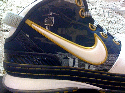 nike zoom lebron 6 pe akron 4 03 A Second Look at the Akron University Nike Zoom LeBron 6