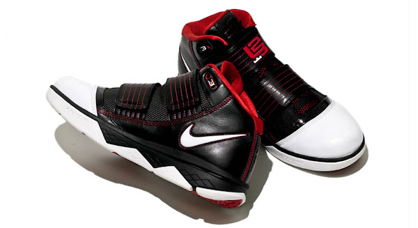 Initial Look at the Black White Red Nike Zoom Soldier 3