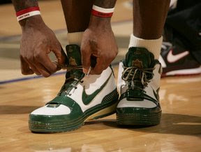 timeline 090317 shoe lebron6 svsm 2008 09 Timeline