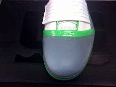 nike zoom soldier 3 gr dunkman 1 06 Dunkman Nike Zoom Soldier III Drops on Saturday at HOH