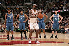 LeBron Best in March. Cavaliers Lose Two Straight. lebron james nba 090327 cle vs min 02 LeBron Best in March. Cavaliers Lose Two Straight.