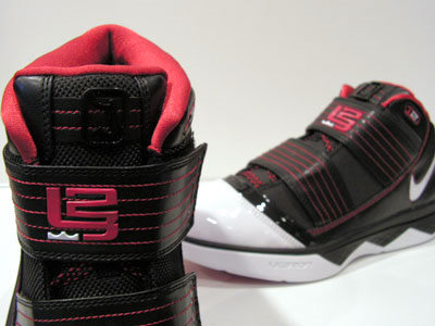 Detailed Look at the General Release Nike Zoom Soldier 3
