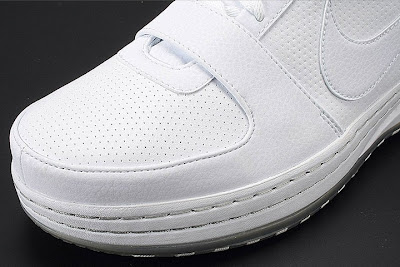 nike zoom lebron 6 low gr white silver 4 03 Coming in May... LeBron 6 Low White White Medium Grey