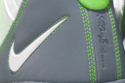 Two Faces of the Dunkman Nike Zoom LeBron Soldier III (3) nike zoom soldier 3 gr dunkman 6 08 Two Faces of the Dunkman Nike Zoom LeBron Soldier III (3)