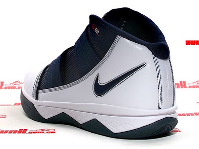 nike zoom soldier 3 gr white navy red 3 04 White Midnight Navy Nike Zoom Soldier 3 Hits Retail in China 