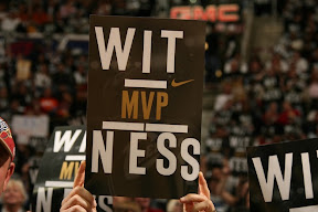 Amazing Encore LeBron and Co. Cruise By Hawks in the Series Opener lebron james nba 090505 cle vs atl 45 game 1 Amazing Encore LeBron and Co. Cruise By Hawks in the Series Opener