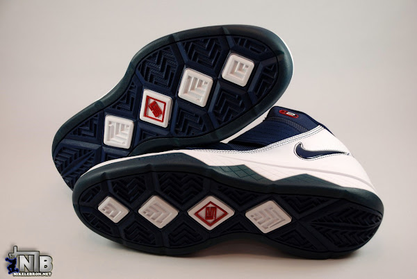 Nike Zoom Soldier III White  Midnight Navy Detailed Pics