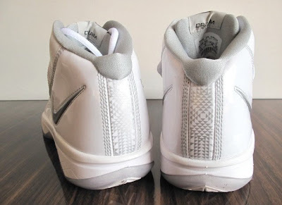Zoom Soldier III TB (Team Bank) 367183 102 Actual Photos nike zoom soldier 3 tb white white 1 02 Zoom Soldier III TB (Team Bank) 367183 102 Actual Photos