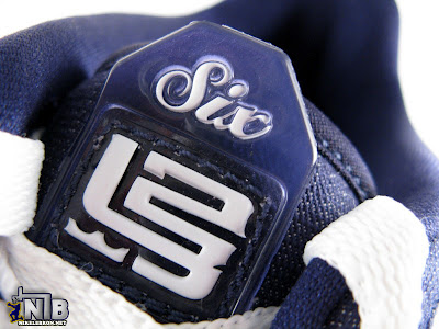 Nike Zoom LeBron VI Low White / Navy / Light Brown Denim lebron6 low navy denim 23 web Nike Zoom LeBron VI Low White / Navy / Light Brown Denim