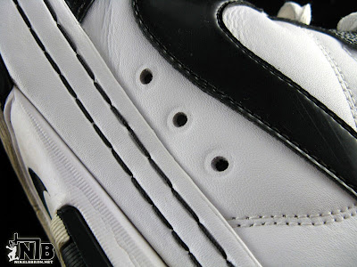 lebron6 low black white 16 web Nike Zoom LeBron VI Low White / Black Patent Leather Showcase