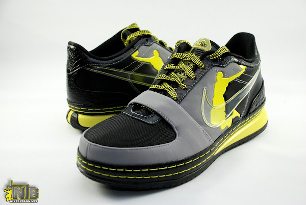 Zoom LeBron VI Low Supreme Dunkman Drops at House of Hoops