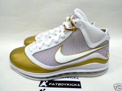 nike air max lebron 7 gr china white gold 3 07 Nike Air Max LeBron 7 VII White Gold China Edition