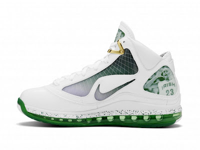 nike air max lebron 7 mtag new york world tour 3 05 NYC Limited Edition Air Max LeBron VII Fearless Official Pics