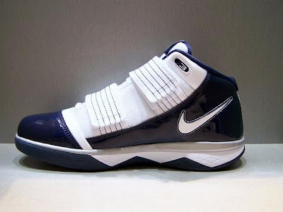 nike zoom soldier 3 tb white navy 2 02 Zoom Soldier III TB (Team Bank)   367183 115   Actual Photos