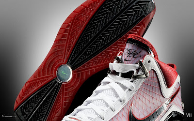 nike air max lebron 7 gr black red white 9 10 Nike Air Max LeBron VII New Official Launch Date   October 29th