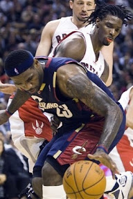 lebron james nba 091030 cle at tor 07 Still Not Enough. LeBron Scores a Triple Double, but Cavs Fail to Win.