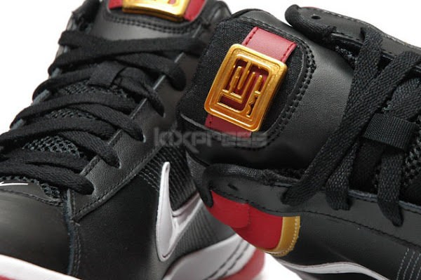 A Detailed Look at the Ambassador II in Black Crimson and Gold