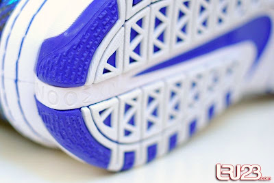 nike zoom lebron 6 ss black royal 2 13 Unreleased Sample Version of the Zoom LeBron VI (Black/Royal)