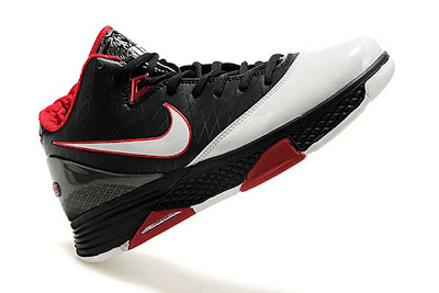 nike zoom soldier 4 ss black white red 1 08 First Look at the LeBron Soldier IV Featuring Zoom Air and Lunarite