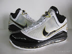 zlvii fake colorway white black gold 2 01 Fake LeBron VII