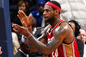 lebron james nba 091229 cle at atl 12 King James Debuts Black/White/Gold LBJ7 as Cavs Sink Hawks