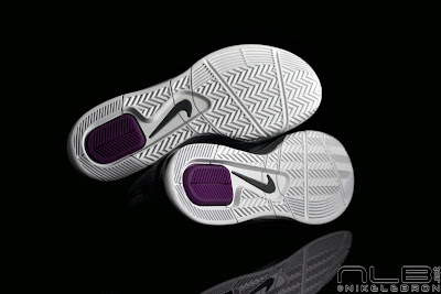 lebrons soldier4 grey purple 76 web Zoom Air + Max Air + LeBron = Zoom Soldier IV. Grey/Plum Pics.