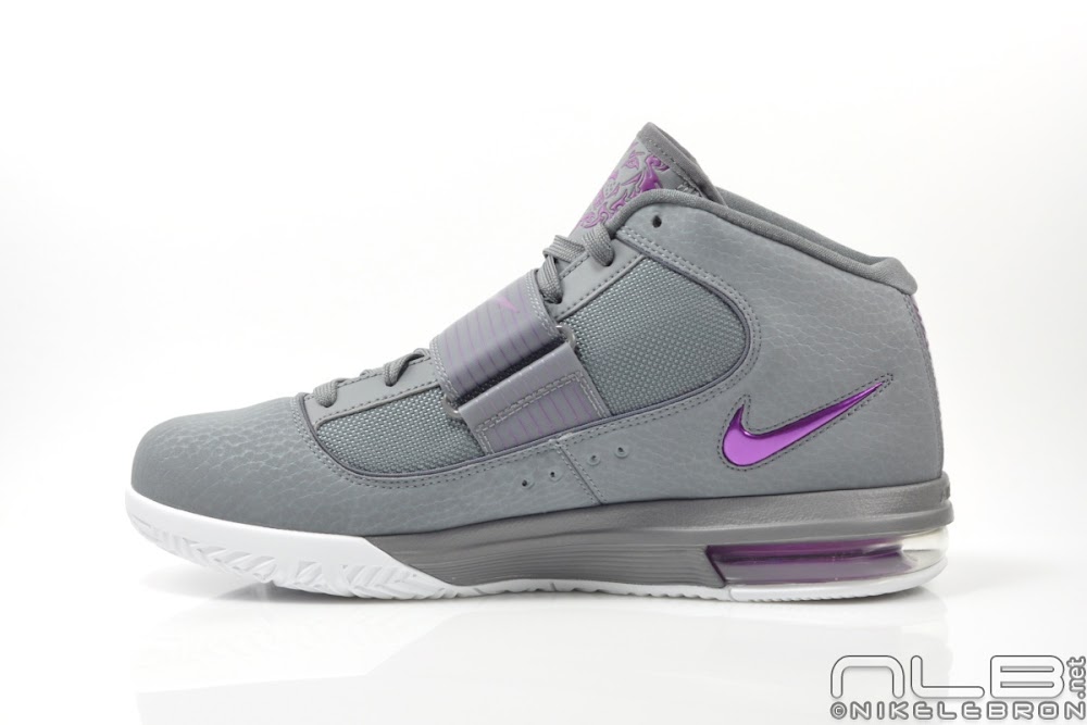 nike zoom soldier iv 4 official weight in first new christmas lebrons