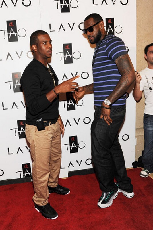 King8217s Feet LeBron Chilling with CP3 Wearing Grape Air Max 958217s