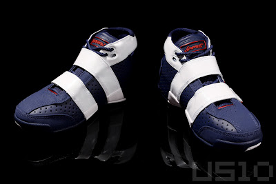 NIKE ZOOM 20-5-5 LEBRON JAMES アジアツアー限定 NIKE ZOOM 20-5-5 LEBRON JAMES アジアツアー限定 - メルカリ