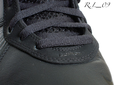 Detailed Look at the Nike Air Max LeBron VII (8) Triple Black nike air max lebron 8 gr black black 2 12 Detailed Look at the Nike Air Max LeBron VII (8) Triple Black