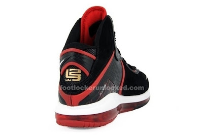 Nike Air Max LeBron VIII Black/White/Red L23 Logo Sample nike air max lebron 8 ss black white red 3 04 Nike Air Max LeBron VIII Black/White/Red L23 Logo Sample