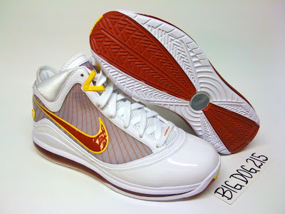 nike air max lebron 7 pe fairfax home 6 01 Nike Air Max LeBron VII (7) Fairfax Lions Home & Away PEs