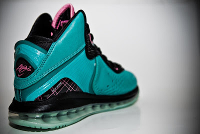 Nike Air Max LeBron 8 Miami South Beach Additional Look nike air max lebron 8 gr miami retro 7 05 Nike Air Max LeBron 8 Miami South Beach Additional Look