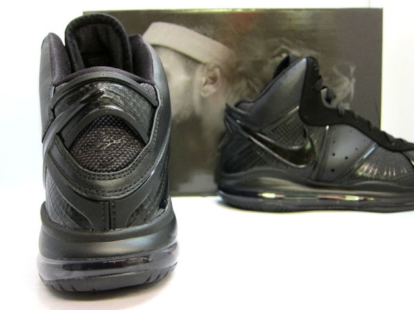 Closer Look at Nike LeBron 8 417098001 BlackBlackAnthracite