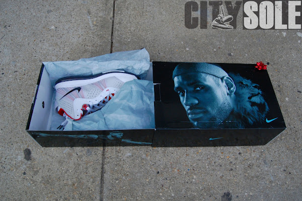Nike LeBron 8 V2 Special Box WhiteBlackRed Available Early