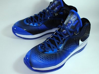  Star Shoes on La 3 02 Preview Of 2011 Nba All Star Nike Lebron 8 V2  448696 400