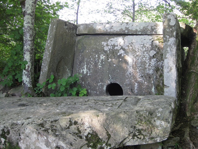 Dolmen III