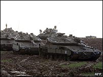 [_45336649_tank00[3].jpg]