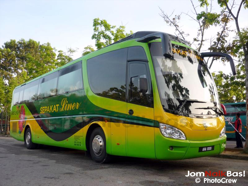 The latest fleet addition, AHA1009 featuring a new livery.