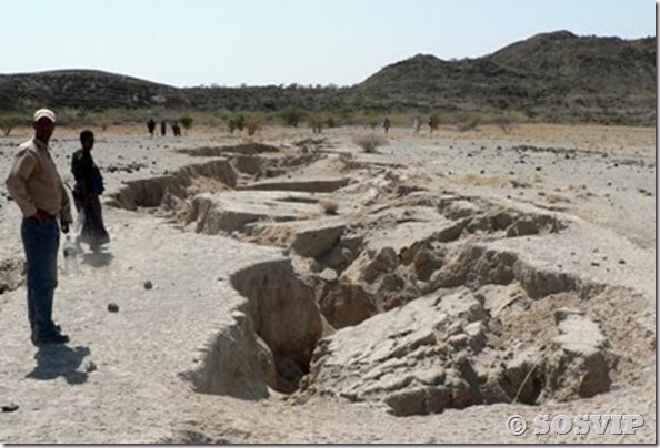 Fissuras Fendas terra etiopia (3) Fissuras Fendas terra etiopia (3)