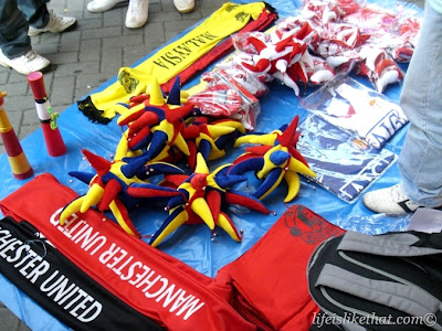 I See More Red Shirts Than Face Masks! picture manchester united  photo
