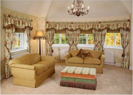 Glamorous European Furniture Decoration and Design from Christine Scott Interiors Glamorous European Furniture, Interior House Design, Furniture Design, Living Room Decorating, Living Room Furniture, Bedroom Design, Wall Design Ideas
