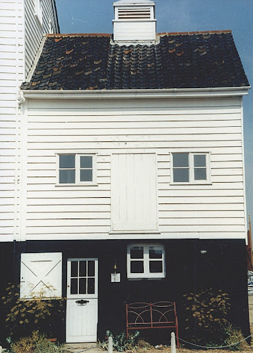 The old Granary Cottage Design from Unique Home Stays The old Granary Cottage Design from Unique Home Stays